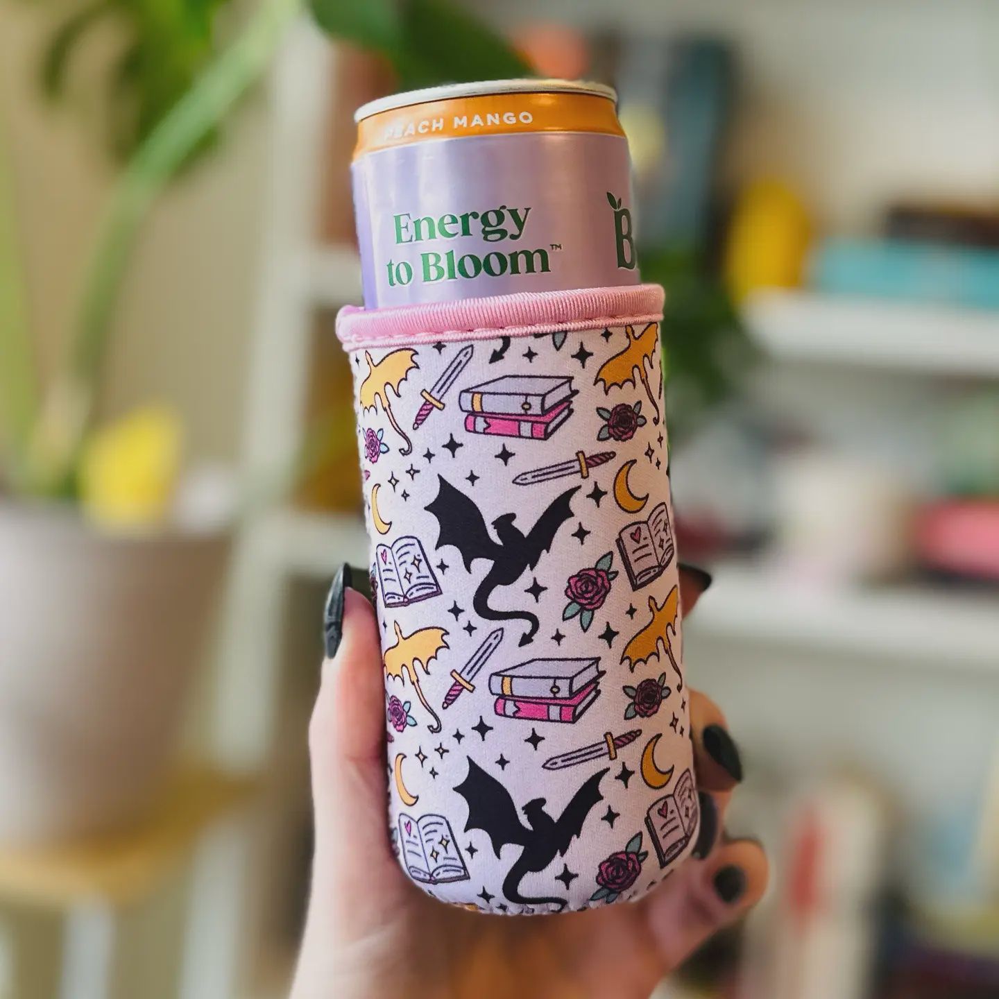 Romantasy Slim Can Drink Sleeves