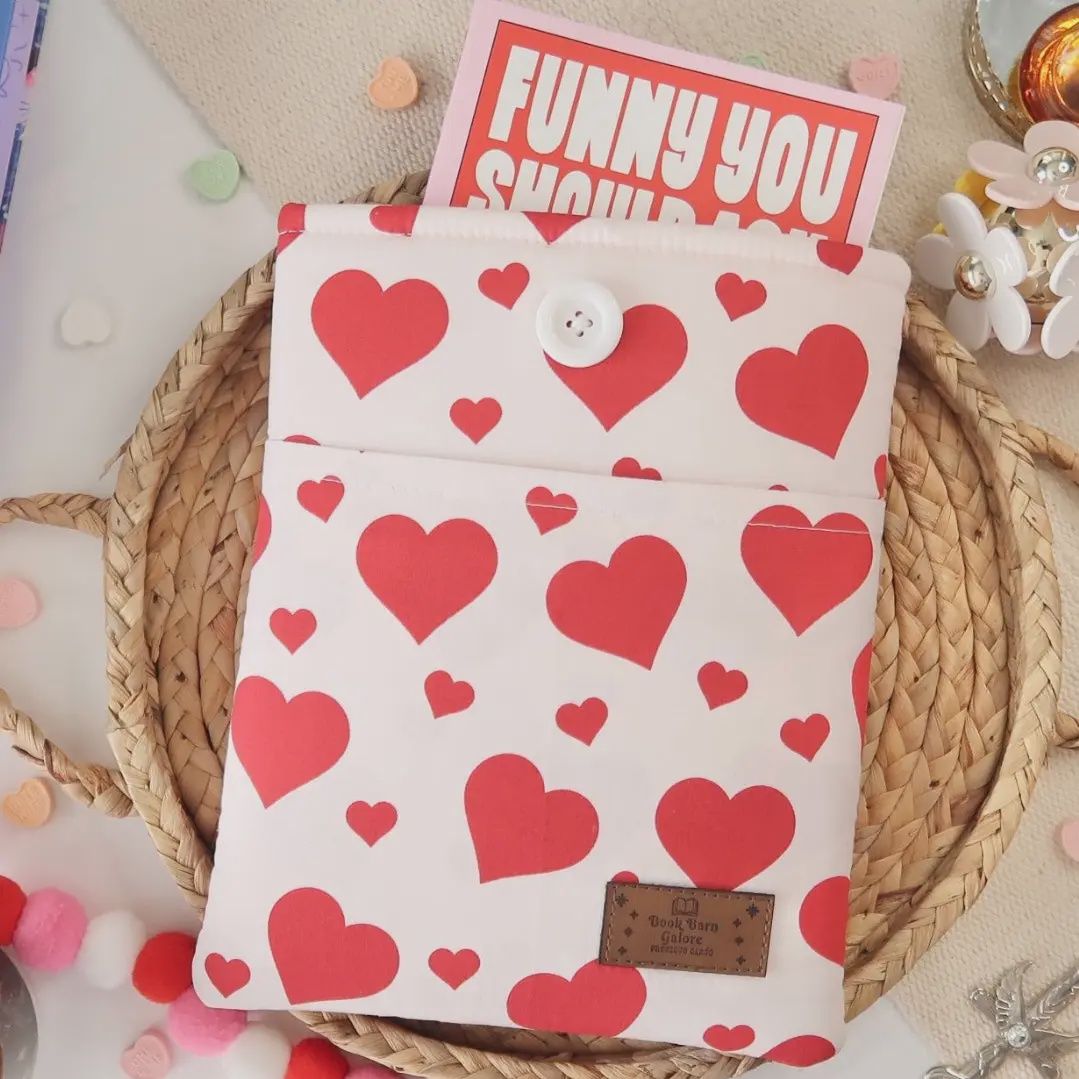 Hearts Book Sleeve