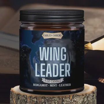 Wing Leader Romantacy 9oz Book Lovers Candle