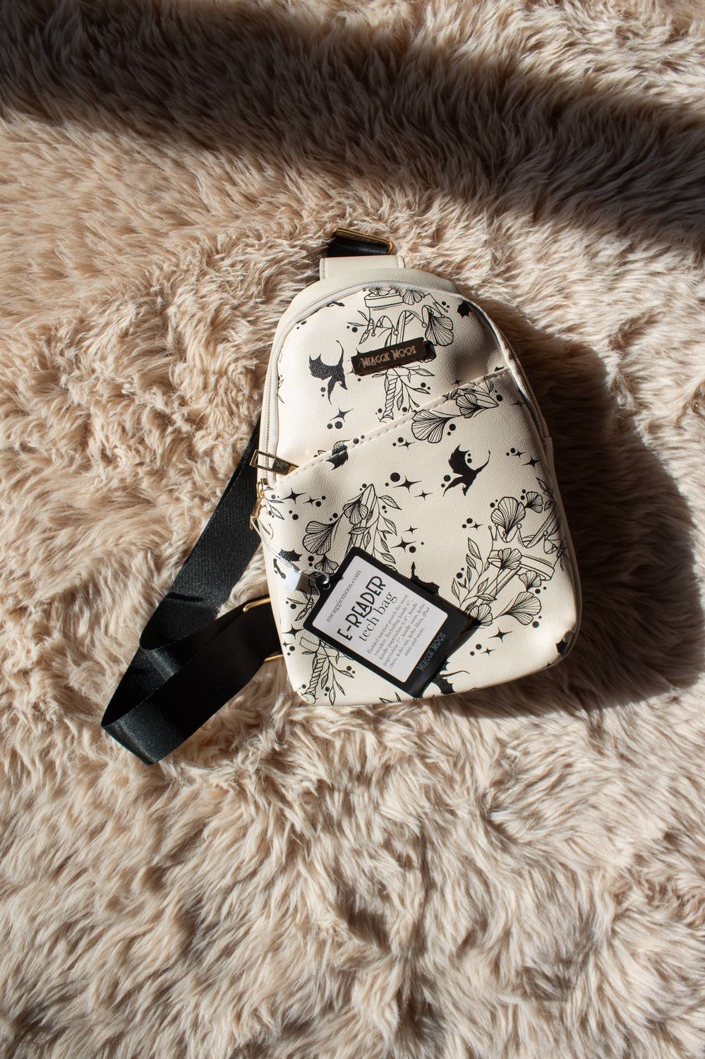 Bookish E-Reader Crossbody Tech Bag | Ivory Swords