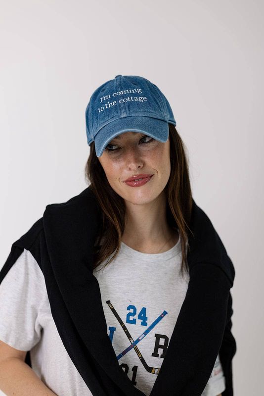 I'm coming to the cottage hat in denim