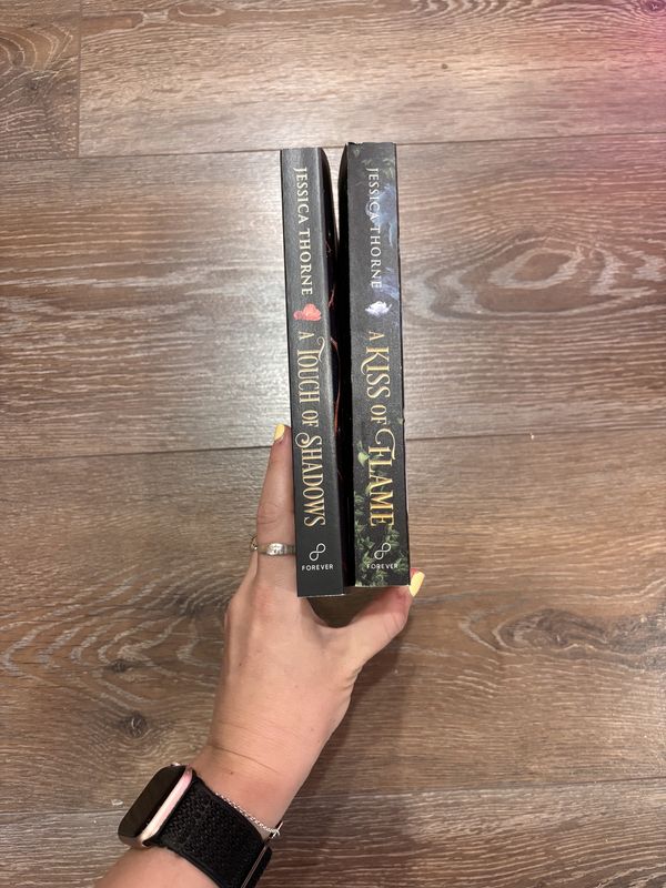 The Lost Queen Series (2 Books) (Book Series Bundle)
