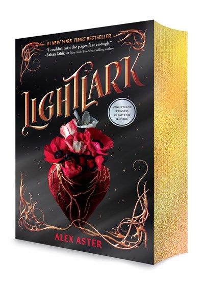 Lightlark (The Lightlark Saga Book 1) (Deluxe Edition)