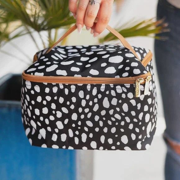 TOILETRY BAG BLACK / WHITE SPECKLED