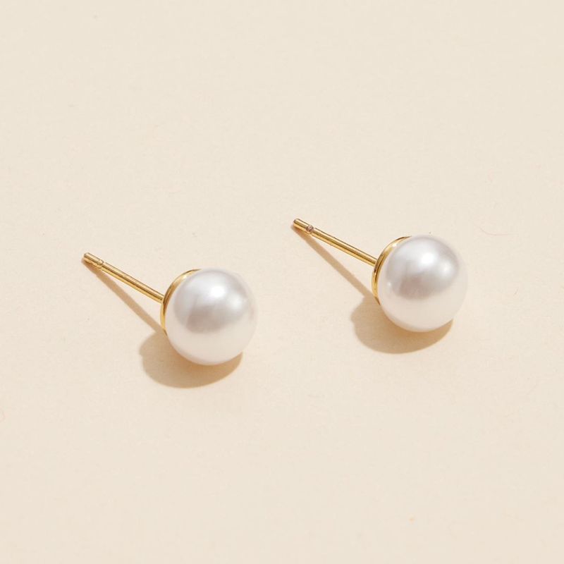 Pearl Studs
