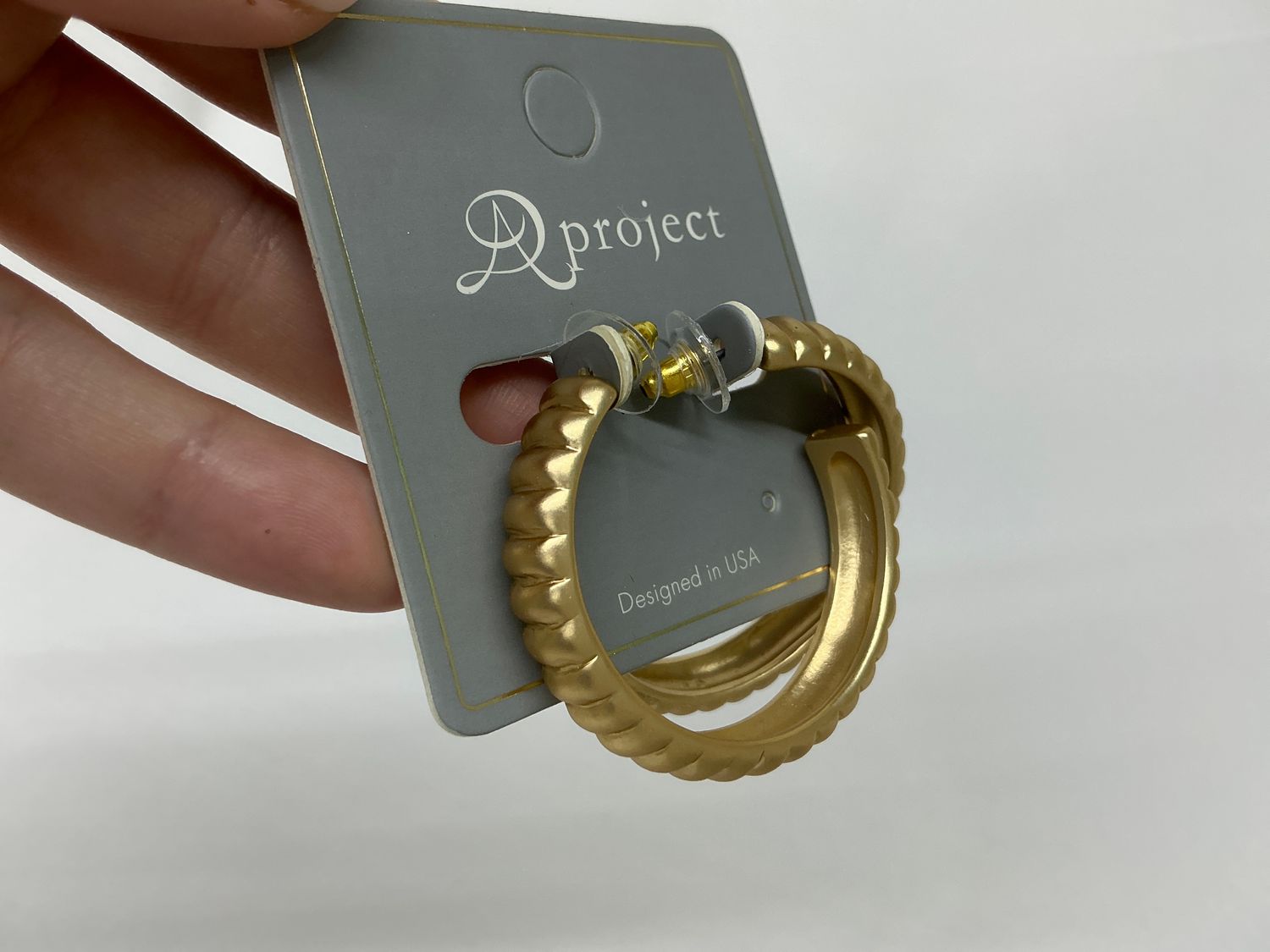 Brushed Ribbed Hoops, COLOR: Gold