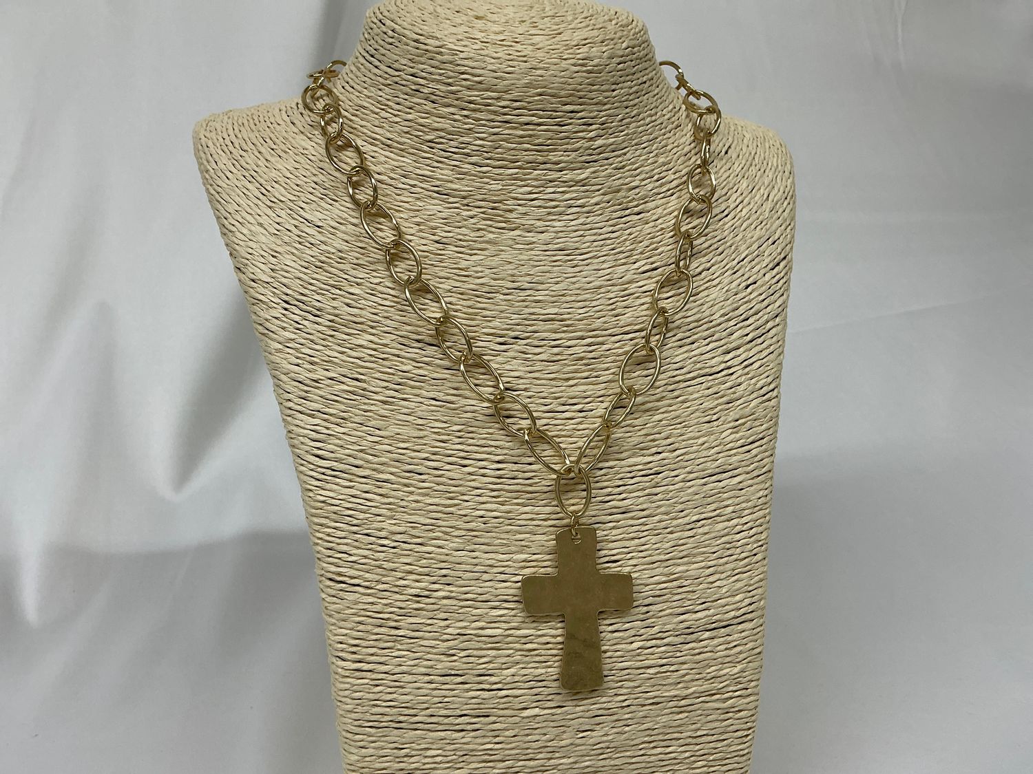 Gold Hammered Cross Link Necklace