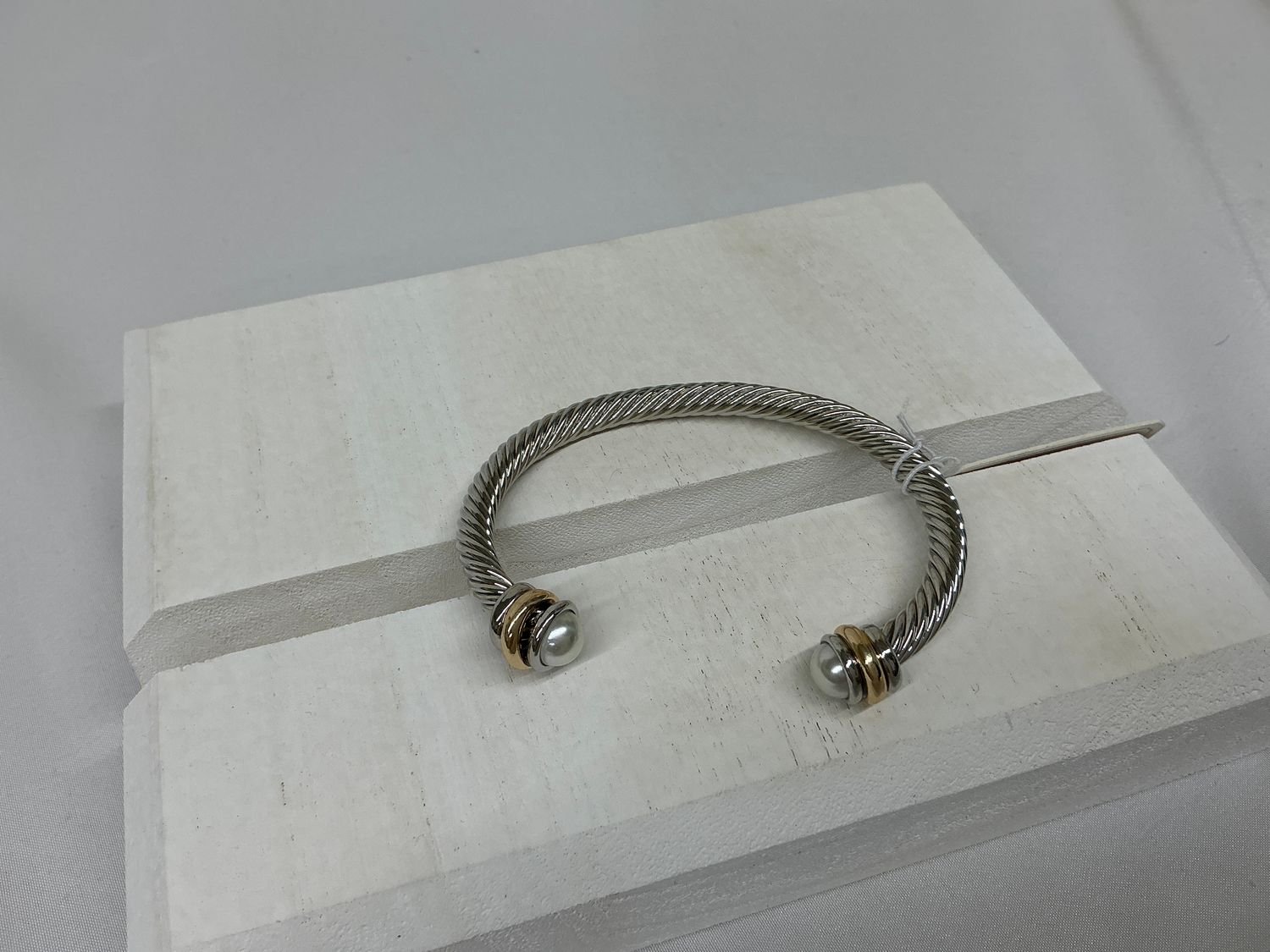 Pearl Cable Two-Tone Bangle