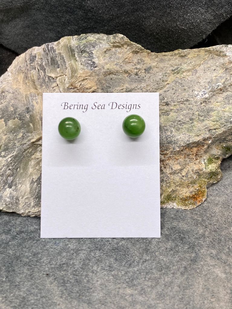 8mm Jade Post