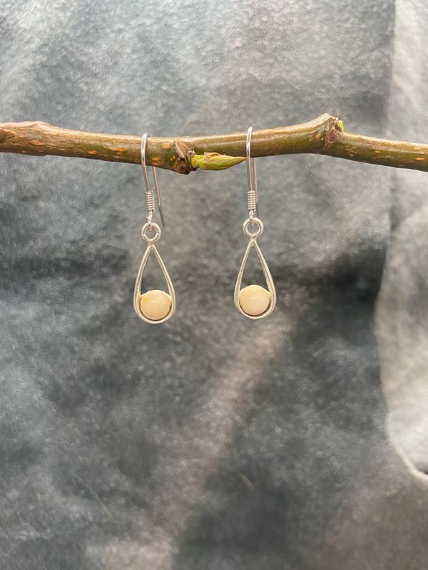 6mm Ivory Cupped Bead Earrings