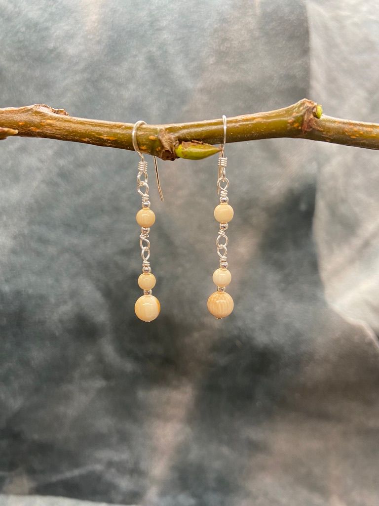 5mm Ivory Bead Triple Strand