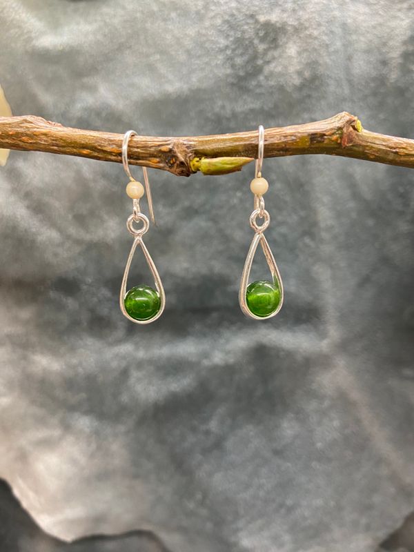 5mm Jade Bead Cup Earring