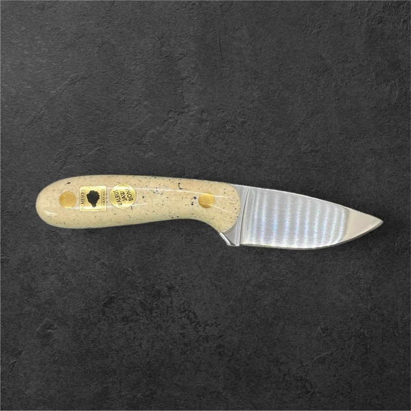 Bob Merry Hunter  Walrus Jaw Bone