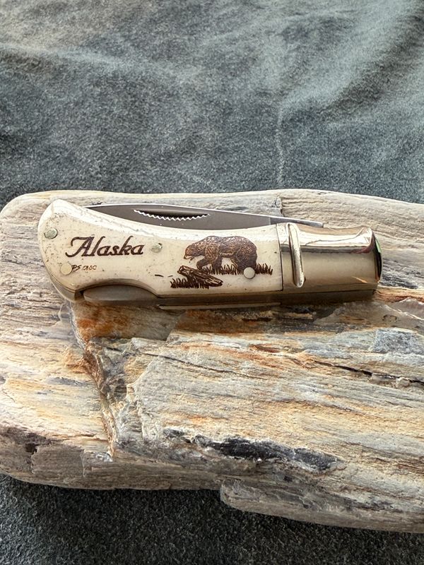 Mini Lockback  Bear/Stump