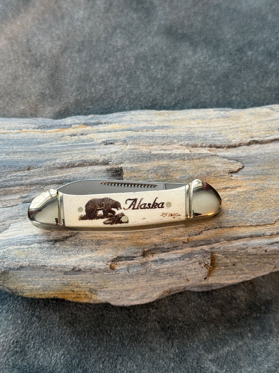 Mini Canoe Bear/Stump