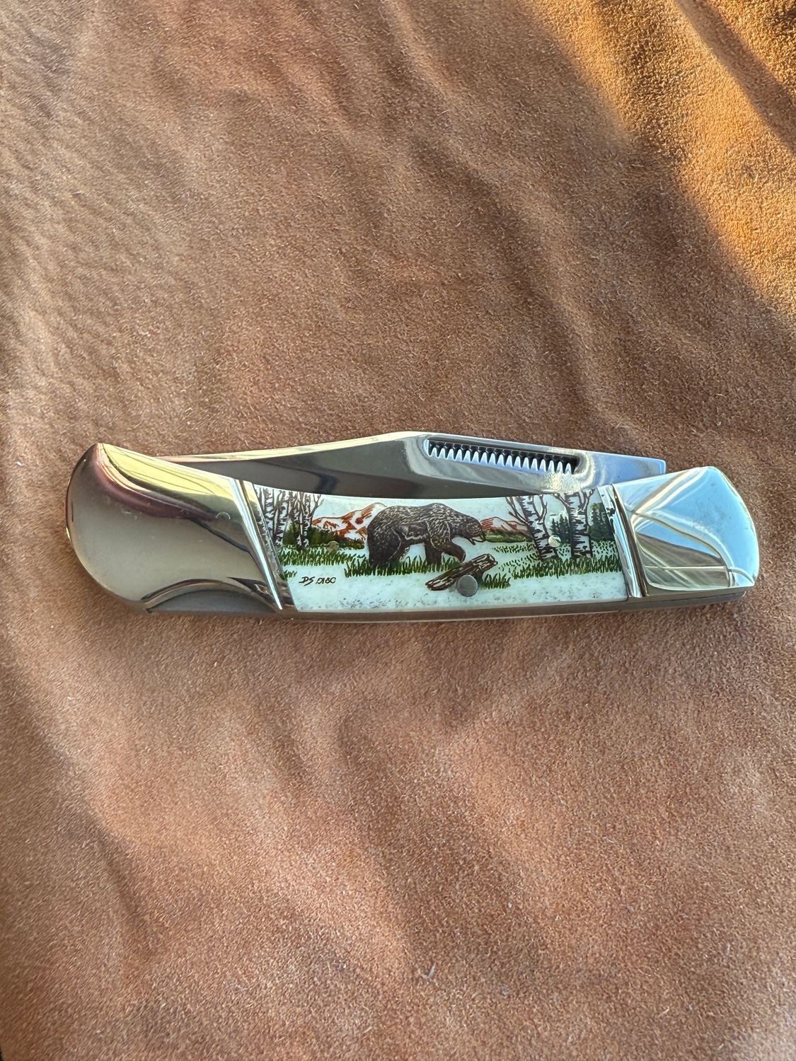 3.75" Lock Back (Color) KN192C Bear/Stump