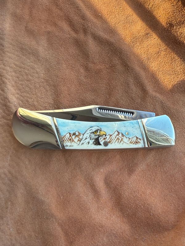 3.75" Lock Back (Color) KN192C Bald Eagle Head