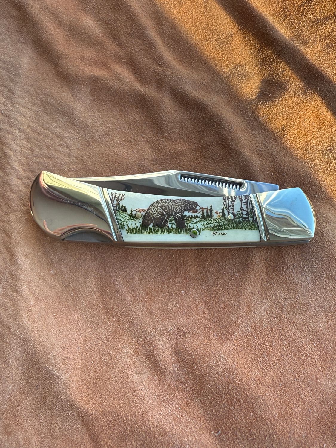 3.75" Lock Back (Color) KN192C Bear Walking