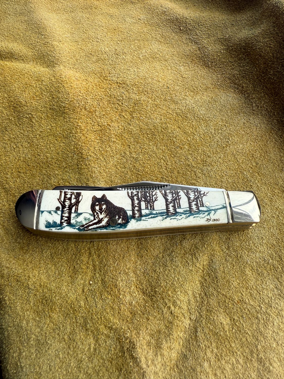 3.5" Double Blade Trapper (Color) (KN100C) Laying Wolf