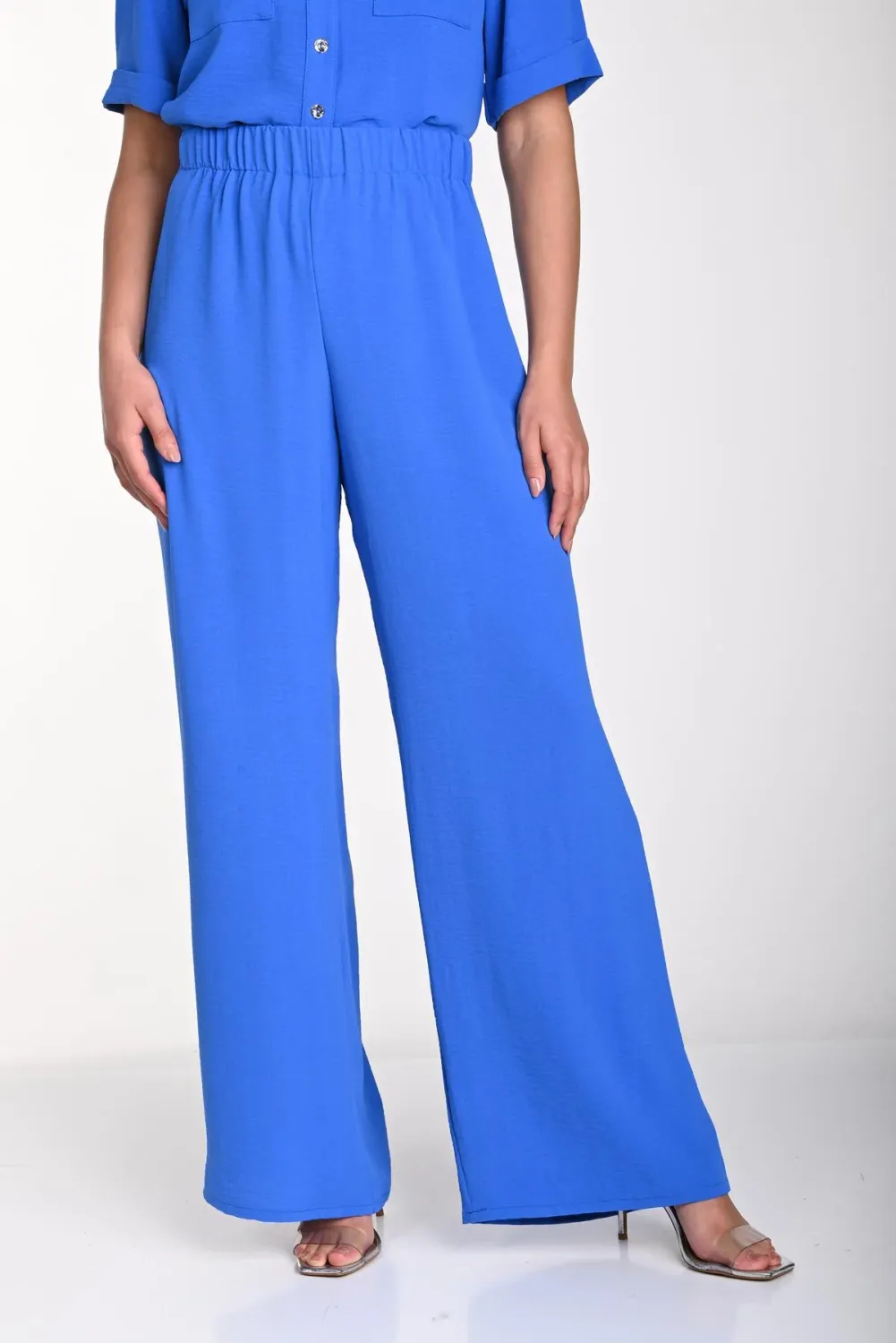 Woven Wide Legged Pant