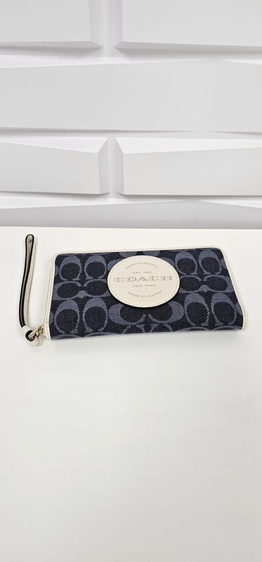 Dempsey Large Phone Wallet In Signature Denim With Coach Patch