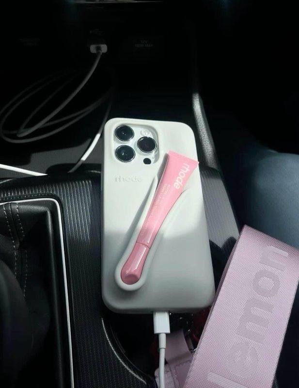 funda iphone rhode (no incluye lipstick, se vende por separado)