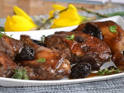 Pieczone udko z kaczki w sosie śliwkowym (1szt- ok 180g)