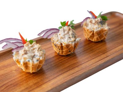 Mini babeczka z pastą z tuńczyka