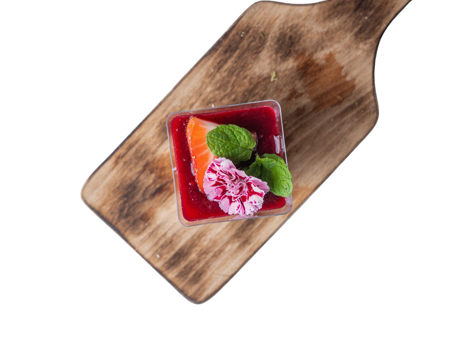 Panna cotta z musem z owoców leśnych