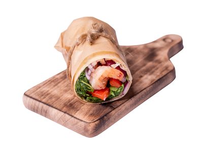 Wrap z krewetkami i sosem sweet-chilli