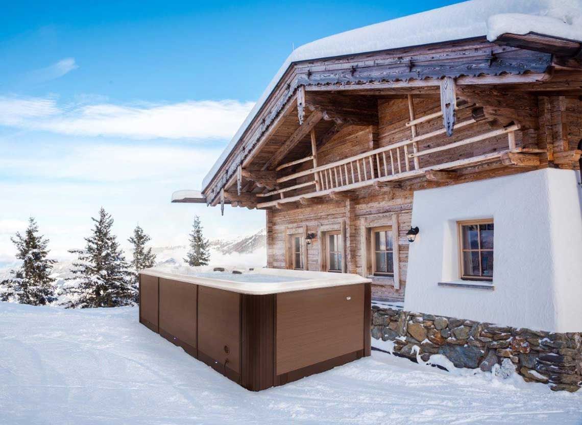 spa de nage dans la neige 