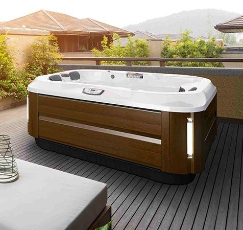 Spa brun sur terrace 