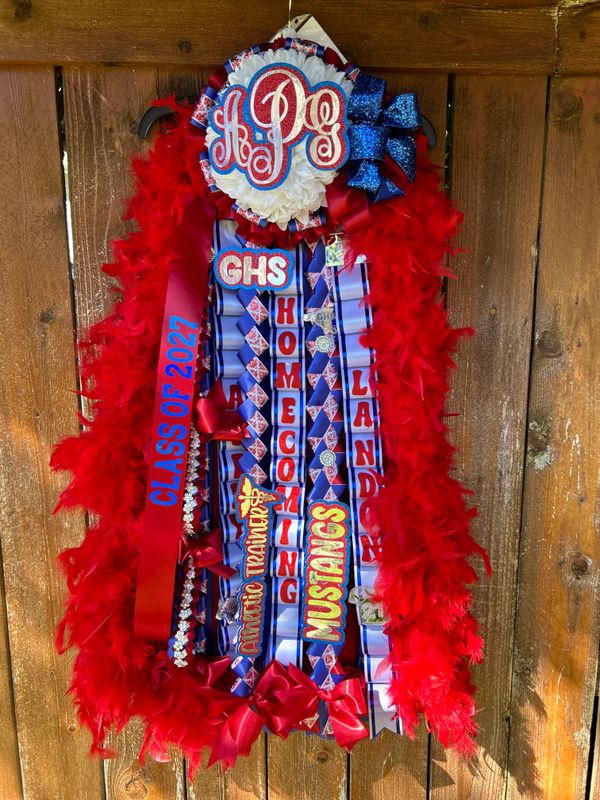 RUBY SELECT HOMECOMING MUM