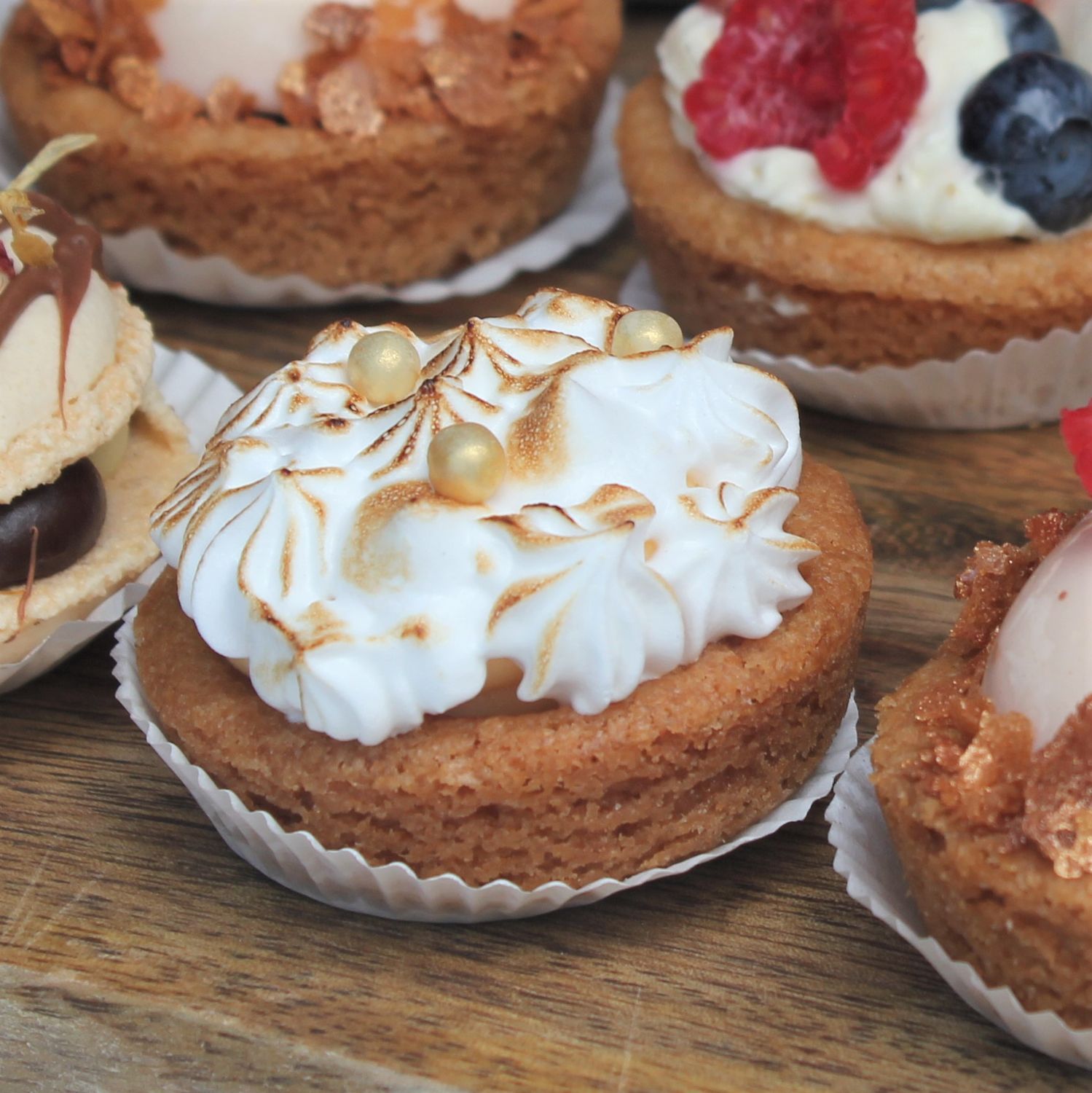 Petit Four: Lemon Meringue Slof