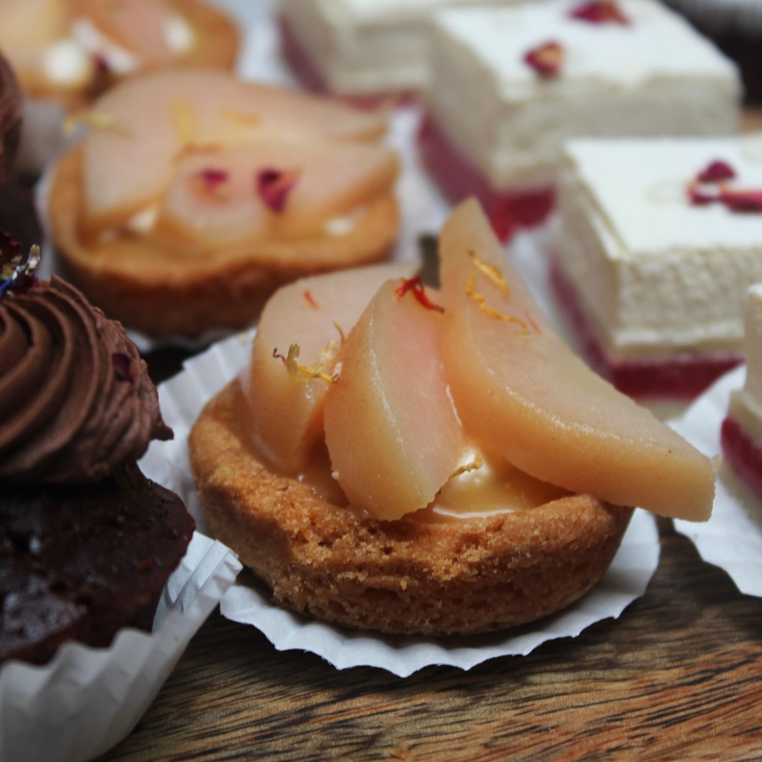 Vegan Petit Four: Vers Fruit Slof