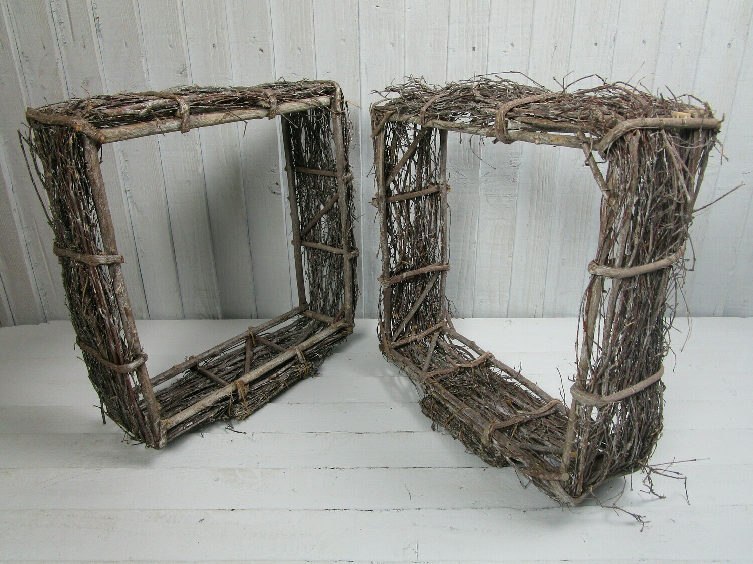 Twig Frame Large. HS Code: 0603000000
Country Of Origin: South Africa
