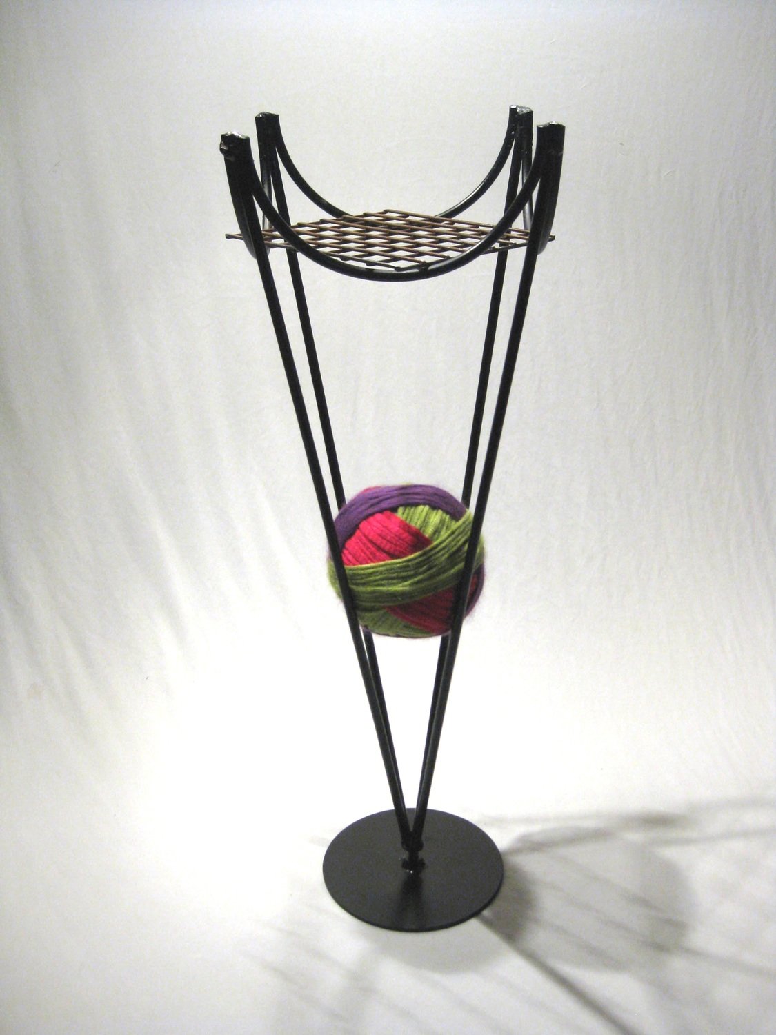 Multipurpose Stand Large 33&quot;
HS Code: 9403200030
Country Of Origin: Ireland