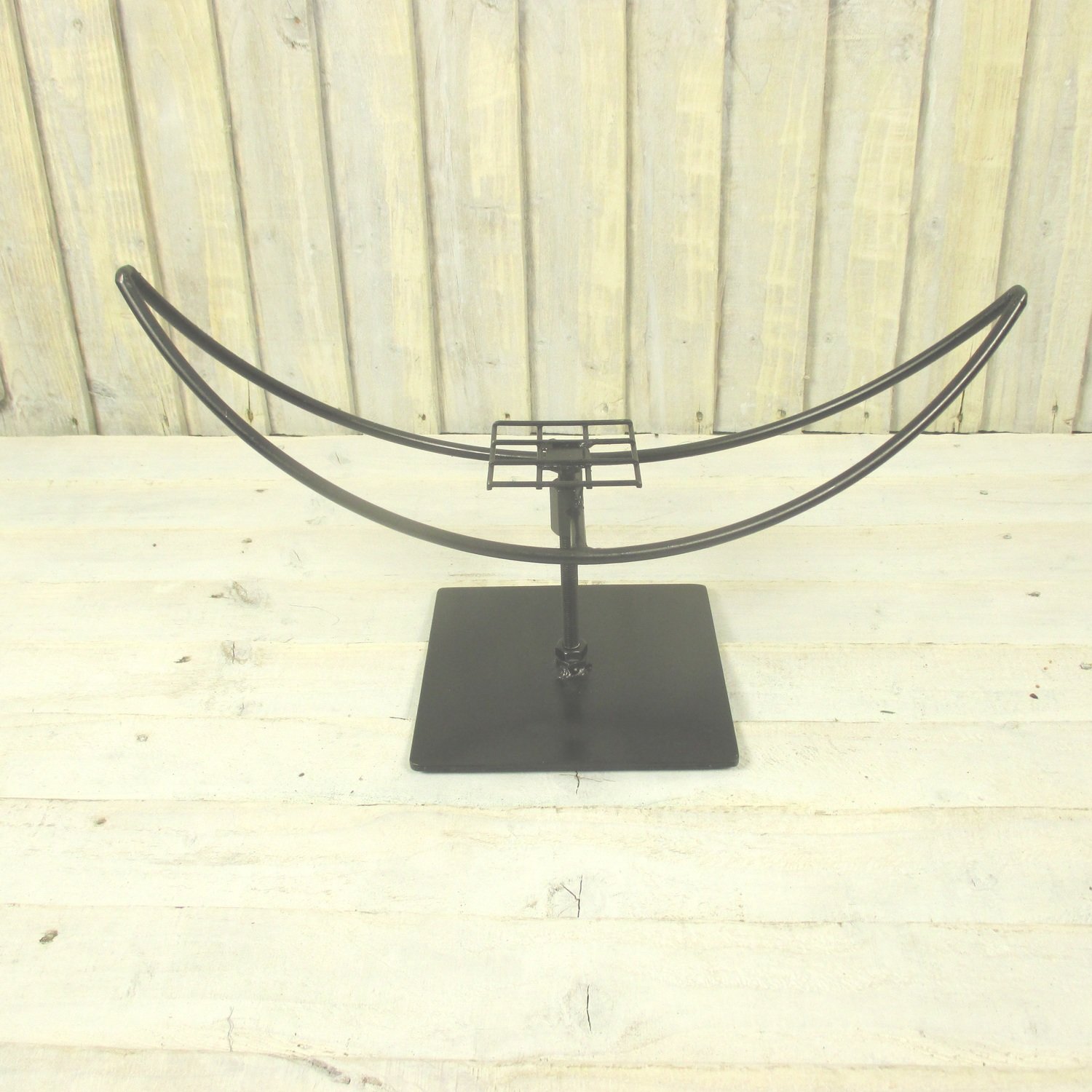 Boat Stand Small 18” long x 5” width
HS Code: 9403200030
Country Of Origin: Ireland