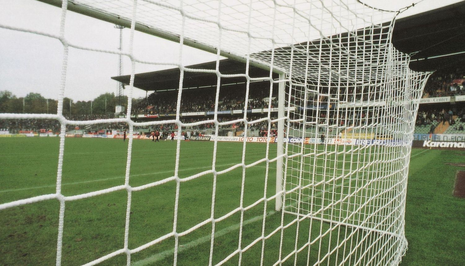 Fußball-Tornetz aus Polypropylen (PP) -7,50m x 2,50m 4mm -verschiedene Ausführungen