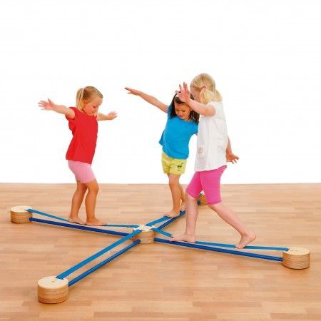 Erzi® Slackspot Cross