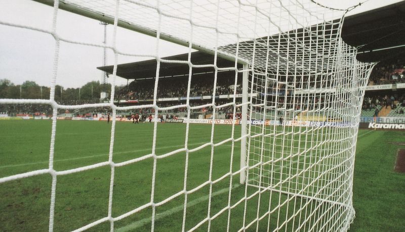 Fußball-Tornetz aus Polypropylen (PP) -7,50m x 2,50m 4mm -verschiedene Ausführungen Fußball-Tornetz aus Polypropylen (PP) -7,50m x 2,50m 4mm -verschiedene Ausführungen