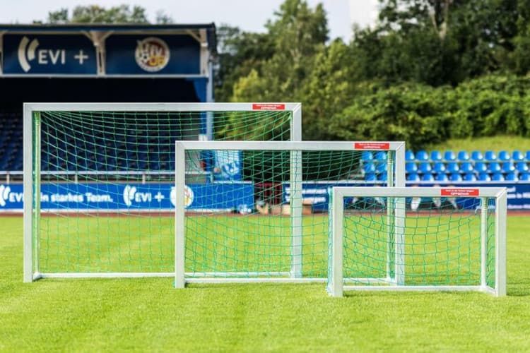 Mini-Fußballtor aus Aluminium mit klappbaren Netzbügeln