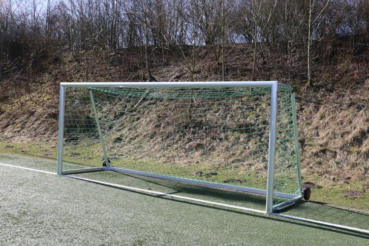 Mobiles Jugendfußballtor mit integriertem Gewicht und Rädern, vollverschweißt