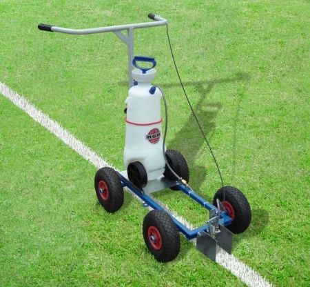 Nassmarkierwagen FM 704 mit Handpumpe