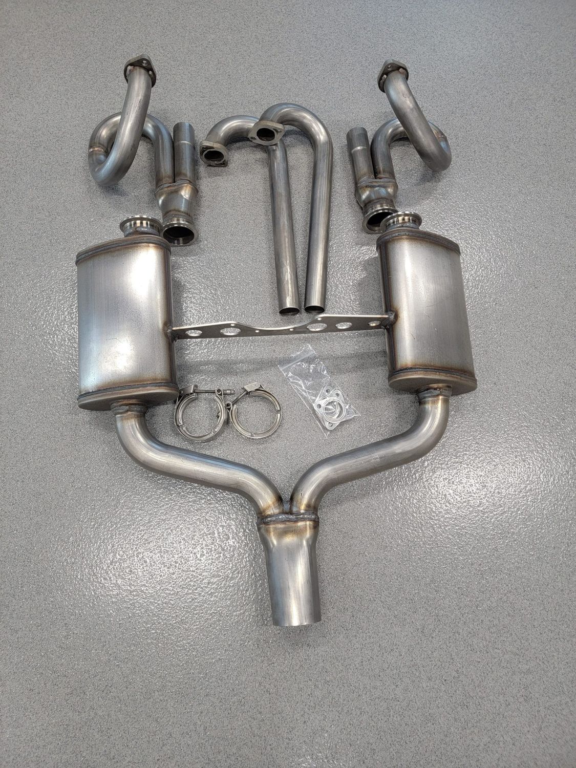 Mid Engine Spyder Exhaust