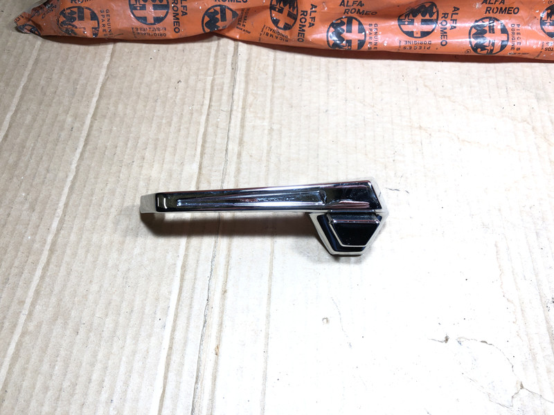 Alfetta Saloon First series Outer Door Handle, Left Side 