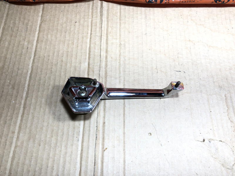 Alfetta Saloon First series Outer Door Handle, Left Side 