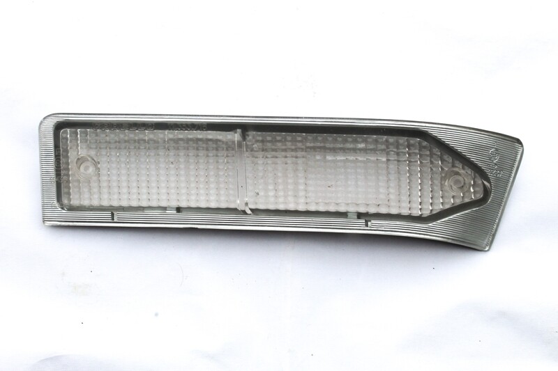Alfetta GTV 1st Series Carello Front Sidelight Indicator Lens, Left Side, New Old Stock