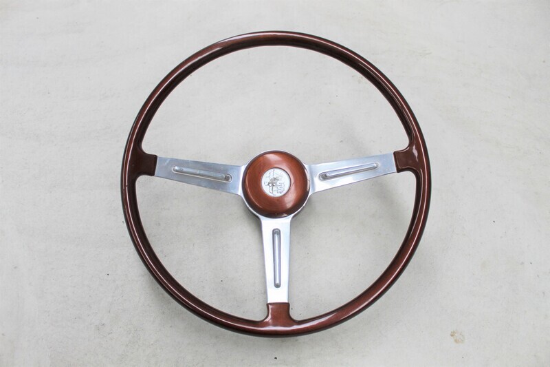 Giulia Super Wooden Steering Wheel