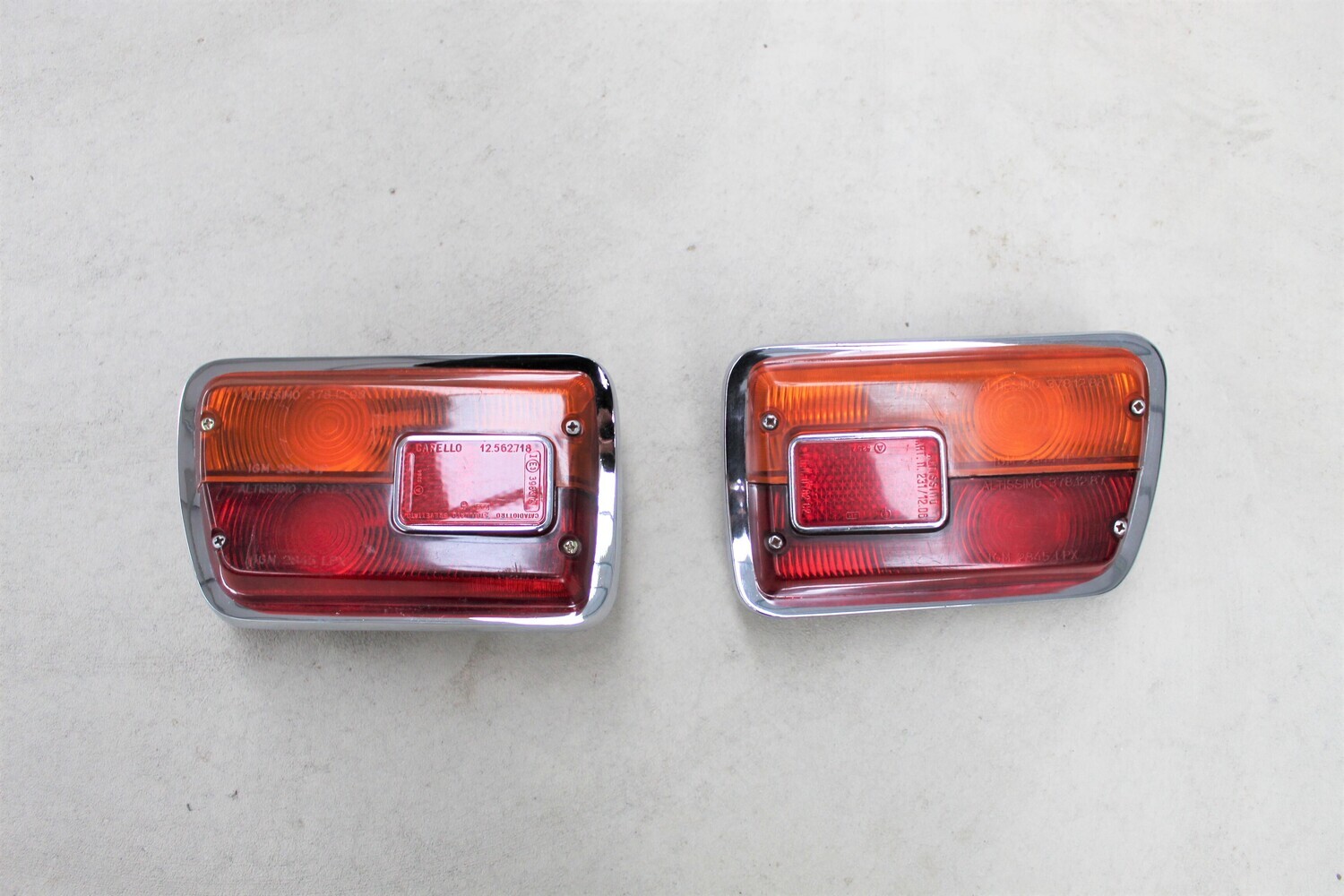 Giulia Sprint GT Altissimo Rear Light Units Complete, Pair